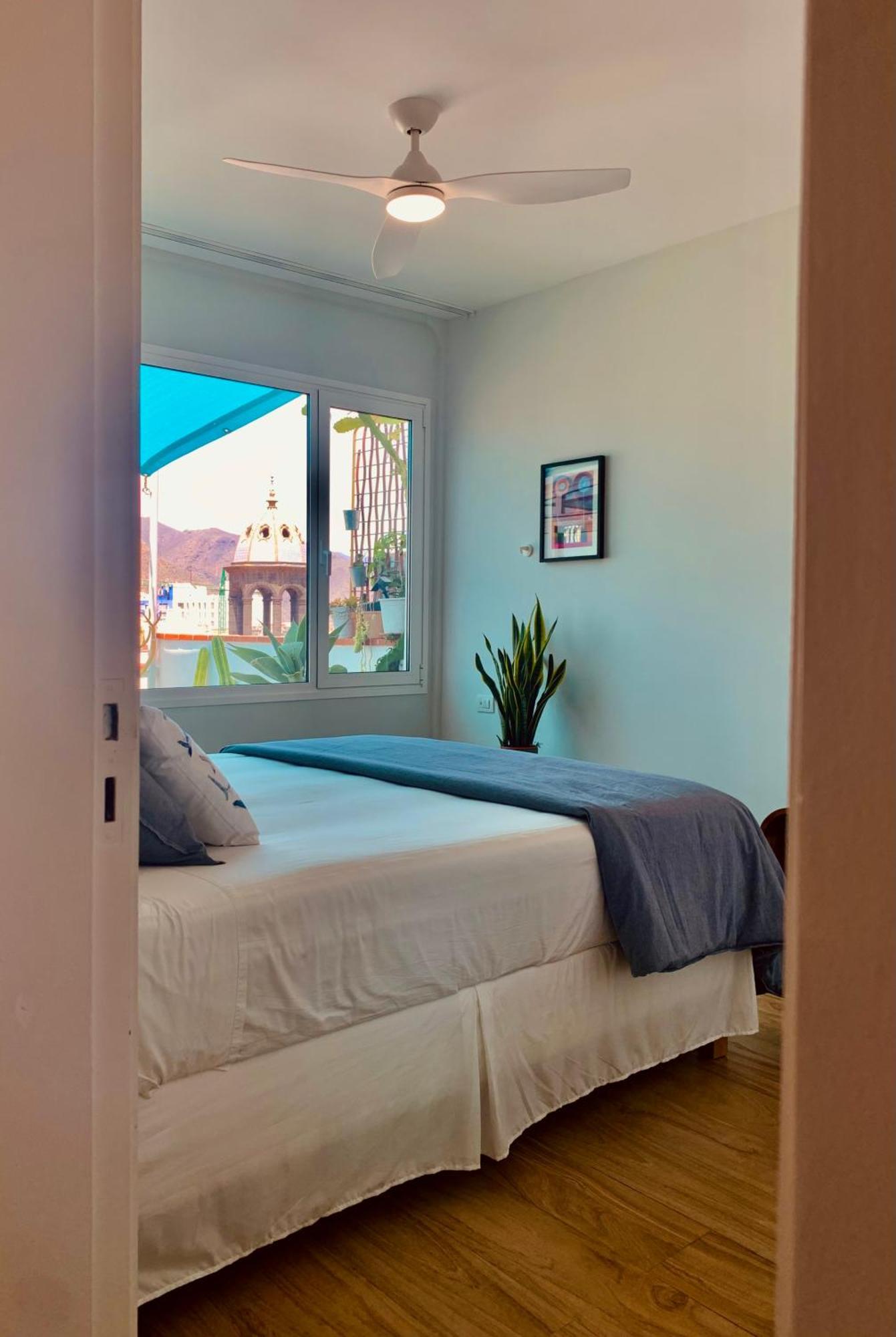 Appartamento Atico Con Terraza, Vistas Panoramicas Y Parking